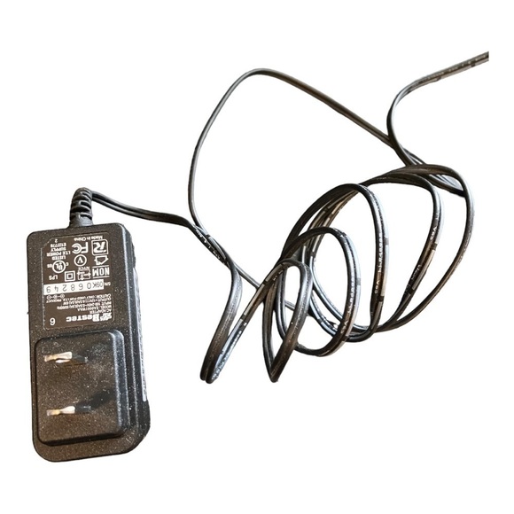 Linksys by Cisco Wireless-G Broadband Router Black MWRT5462 V1.5 - Picture 3 of 6